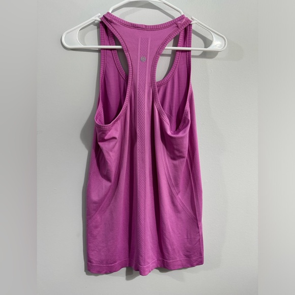 Lululemon Swiftly Tech Racerback Womens Size 8 - Picture 2 of 3